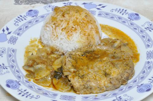 Vepřové plátky na paprice se žampiony – Snadné recept z Česko kuchyně, hotový za 30 - 45 minut